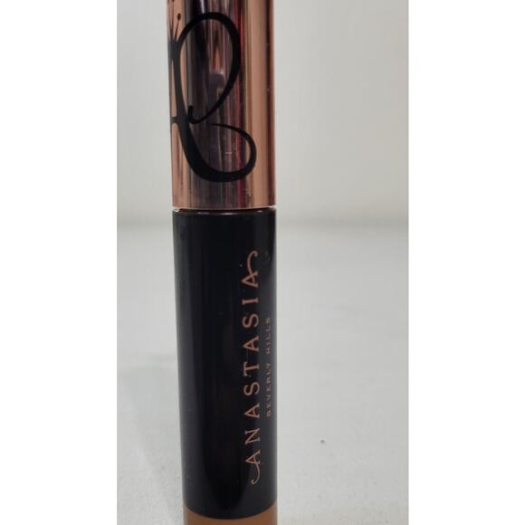 Anastasia Concealer Magic Touch #20 - NWOB - Full Sized - Picture 1 of 3